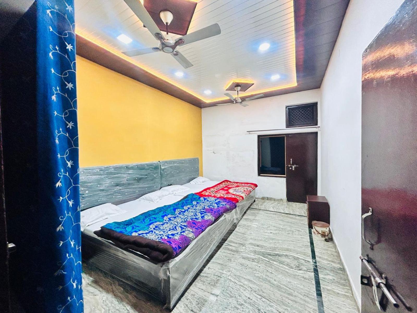 Agrawal Inn Guest House Mathura Eksteriør billede